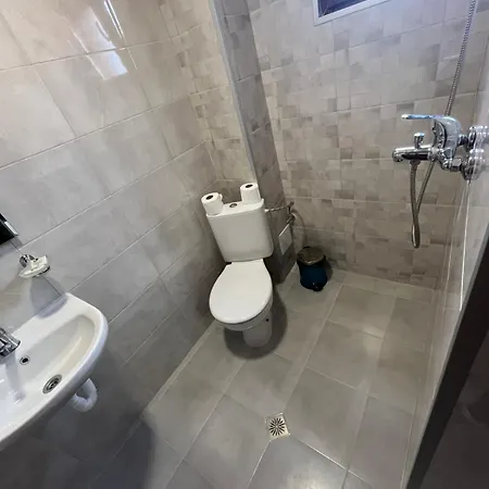 червената къща 3* خيساريا